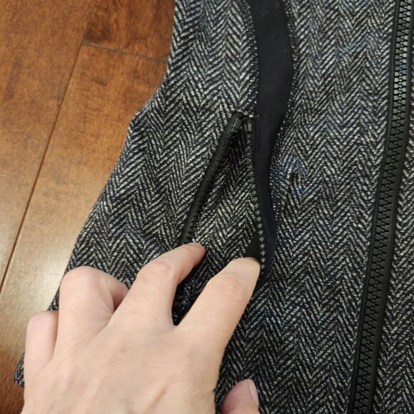 Lululemon women's gray define jacket in size 4 - Picture 7 of 10